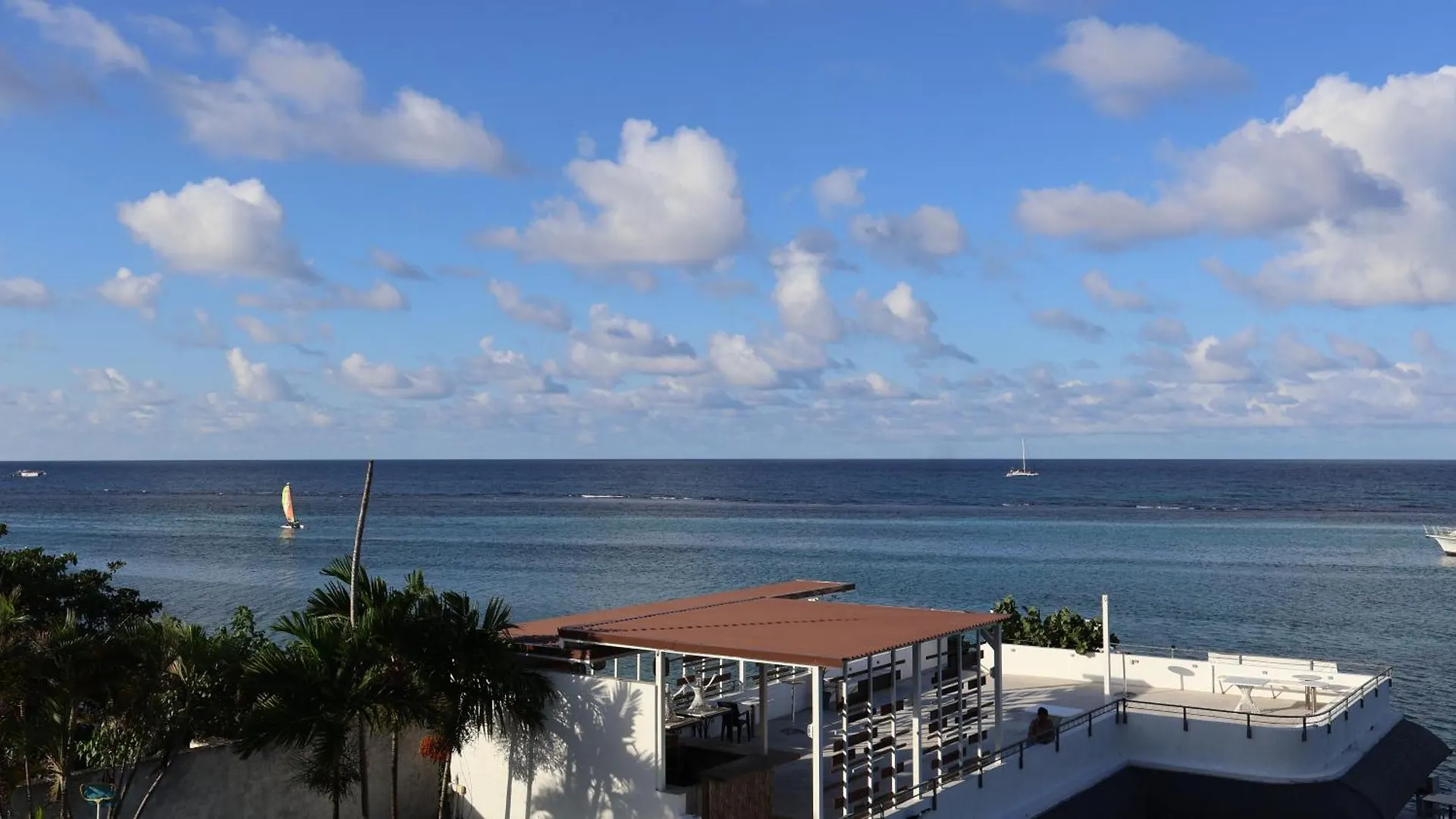 Hotel Ocean Palms