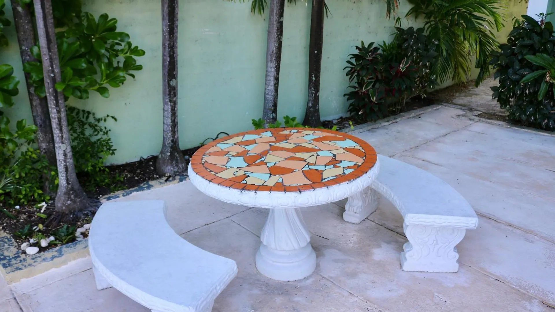 Ocean Palms Hotel